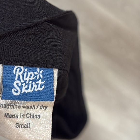 Rip Skirt Black Wrap Skirt Small Little leg 2 - Picture 4 of 6